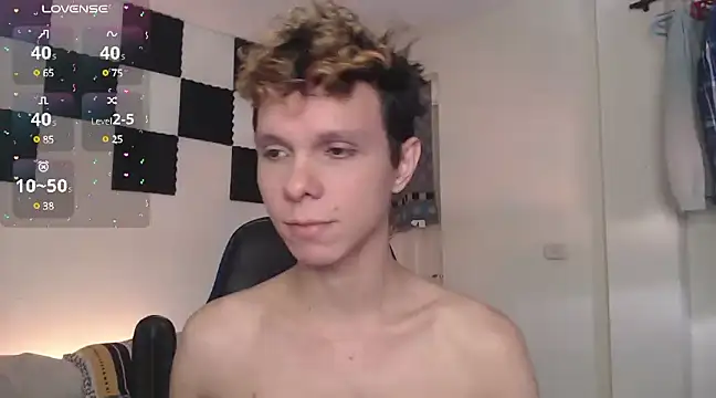 bryamado69 online show from March 2025 08:43:01 PM