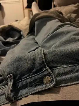 pignoufe online show from April 2026 08:47:01 PM