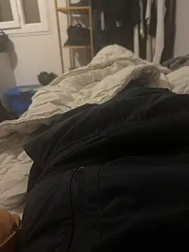 pignoufe online show from April 2026 09:08:02 PM