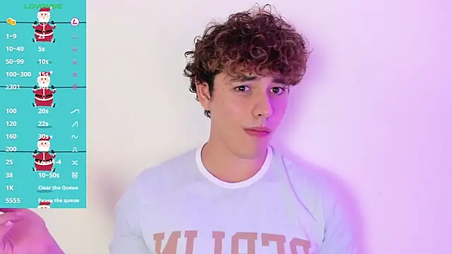 Snapshot of dani_2226 chatting on December 2024 10:34:02 PM dani 2226 online show from December 2024 10:34:02 PM