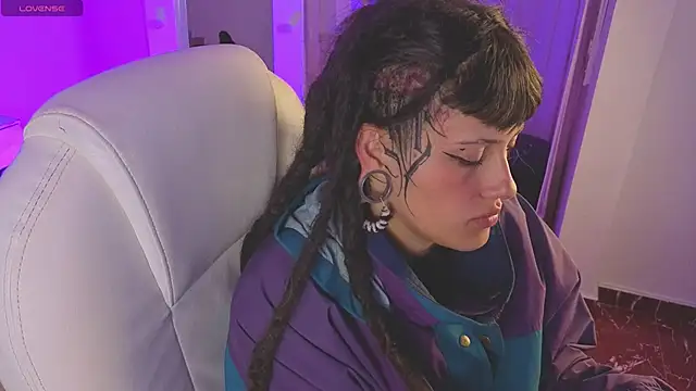  sharlotte777 online show from March 2026 05:15:02 AM