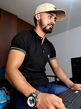 MAXIMUS MASTE3 online show from March 2025 04:27:01 AM