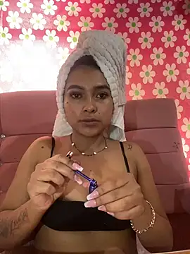 Snapshot of Miaa_coopeer chatting on January 2025 05:47:02 PM Miaa coopeer online show from January 2025 05:47:02 PM