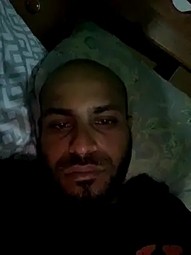 islandvybee55 online show from November 2025 08:35:01 AM