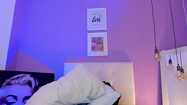 Charlotte11-11 online show from March 2026 02:04:02 AM