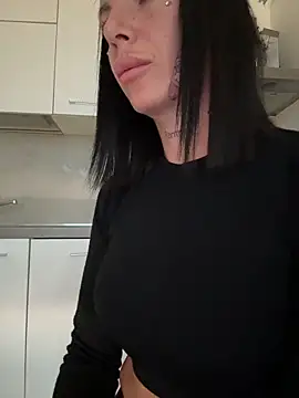 cicciolina online show from November 2025 01:44:02 PM