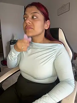 Snapshot of Aprilsmith2 chatting on December 2024 10:02:02 PM Aprilsmith2 online show from December 2024 10:02:02 PM