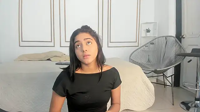 Snapshot of natalia_aguirre1 chatting on October 2025 12:14:02 PM natalia aguirre1 online show from October 2025 12:14:02 PM