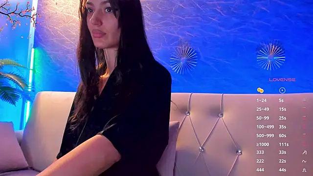 moona ray online show from June 2026 06:35:01 PM
