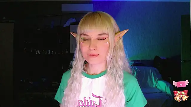 Snapshot of mischellemeow13 chatting on February 2026 07:58:02 PM mischellemeow13 online show from February 2026 07:58:02 PM