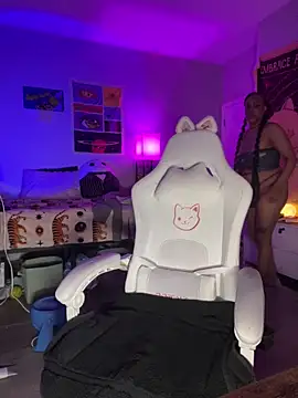 loveluna8 online show from March 2025 08:37:01 AM