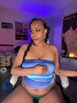 loveluna8 online show from March 2025 03:37:02 PM