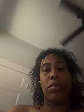 loveluna8 online show from April 2026 12:26:02 PM