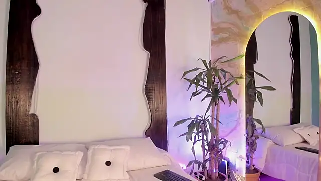 ValeSwift online show from January 2025 12:10:01 PM