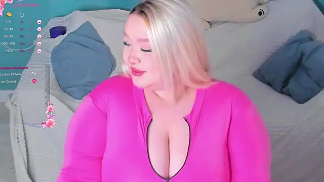 Snapshot of LilyBelll chatting on January 2025 11:56:02 AM LilyBelll online show from January 2025 11:56:02 AM