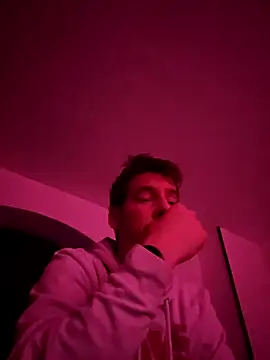 Snapshot of Titanhoott chatting on January 2025 07:34:01 PM Titanhoott online show from January 2025 07:34:01 PM