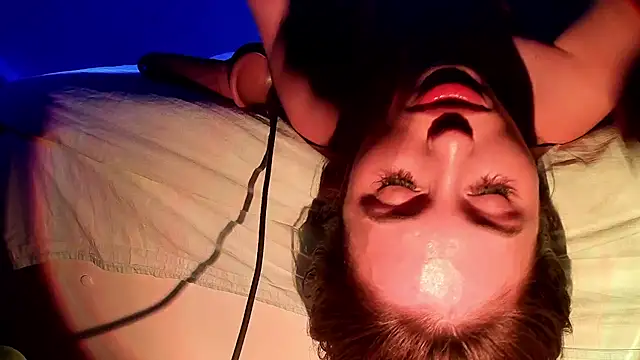 Snapshot of L1TWW chatting on January 2025 03:17:02 AM L1TWW online show from January 2025 03:17:02 AM