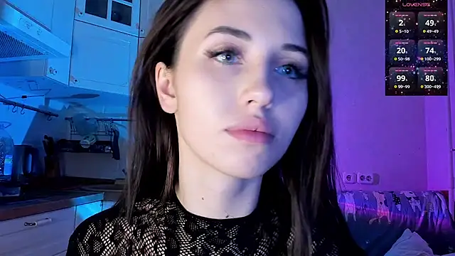 Snapshot of L1TWW chatting on January 2025 10:19:01 PM L1TWW online show from January 2025 10:19:01 PM