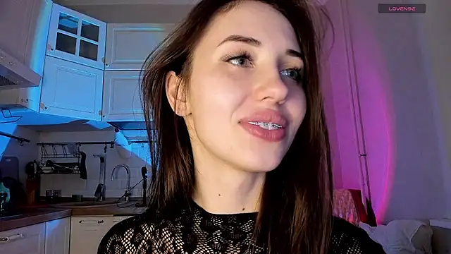 Snapshot of L1TWW chatting on February 2025 10:47:02 PM L1TWW online show from February 2025 10:47:02 PM