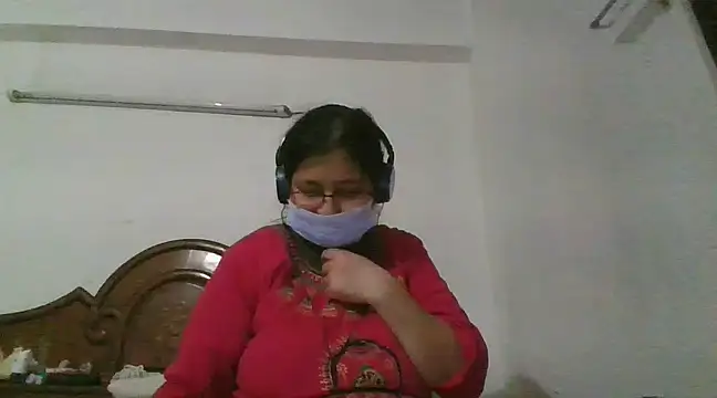 cutiecatty21 online show from March 2025 01:26:02 PM