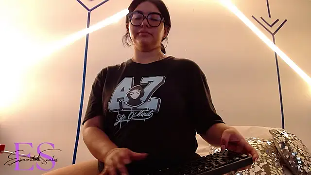 EsmeraldaSantoss online show from February 2025 12:45:02 PM