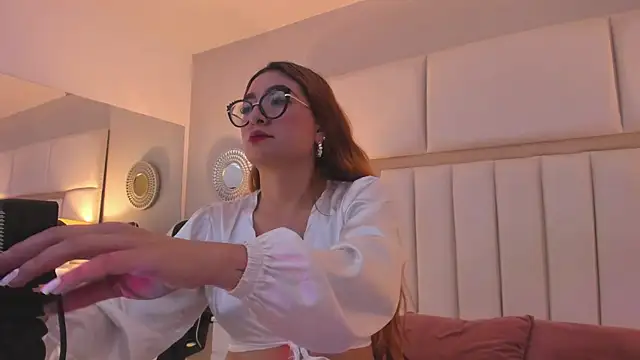 AmbarSantany online show from February 2025 08:23:02 PM