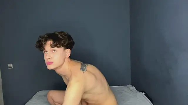 Snapshot of alyx_garden chatting on December 2024 09:39:02 AM alyx garden online show from December 2024 09:39:02 AM