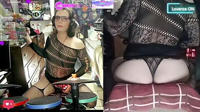 Snapshot of SissyFlorAzul chatting on February 2025 05:47:01 AM SissyFlorAzul online show from February 2025 05:47:01 AM