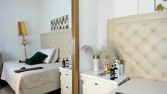  chloe adams online show from February 2025 11:41:02 AM