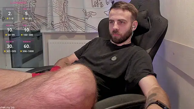 OtisRam online show from November 2025 10:43:02 PM