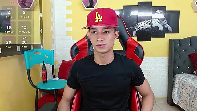 jose sexycumm online show from November 2025 07:38:01 PM