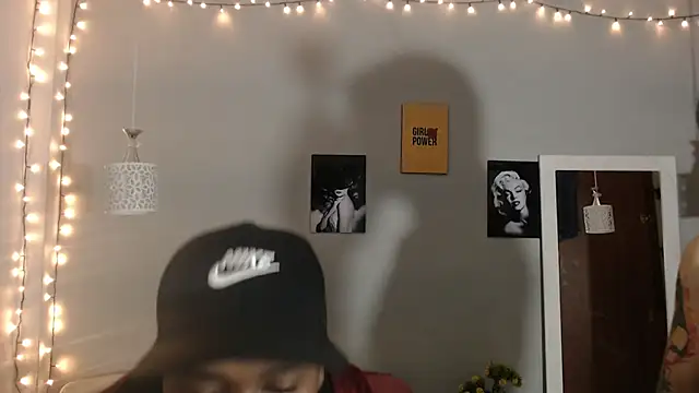 Snapshot of Kimandyuk chatting on January 2025 07:18:02 PM Kimandyuk online show from January 2025 07:18:02 PM