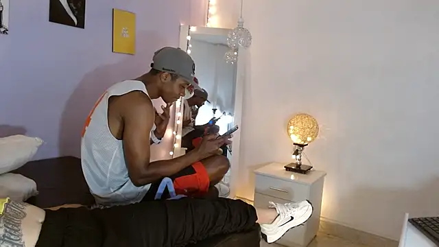 Snapshot of Kimandyuk chatting on January 2025 08:32:01 PM Kimandyuk online show from January 2025 08:32:01 PM