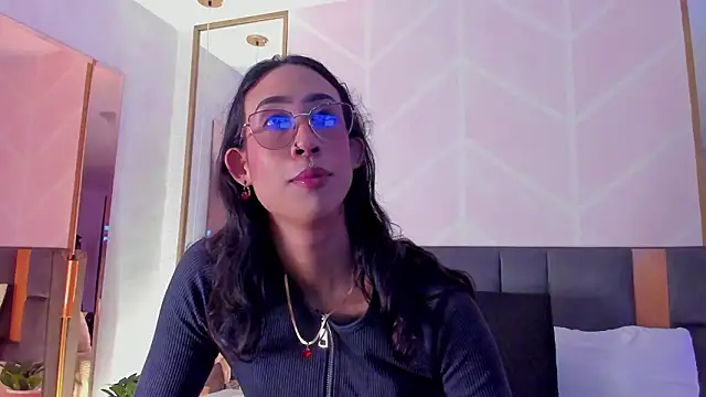 GabyPetit online show from January 2026 08:51:02 PM