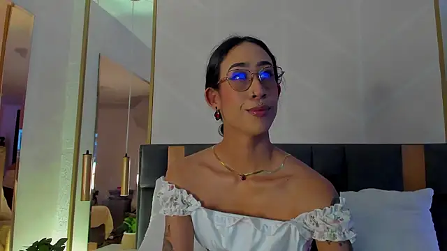 GabyPetit online show from February 2026 07:56:02 PM