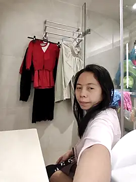 doggiepossession online show from April 2026 12:00:02 AM