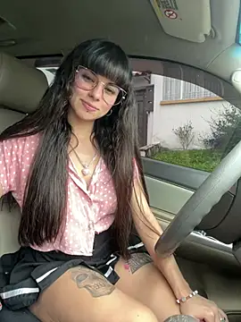 Snapshot of VioletaSubmissive chatting on June 2026 09:53:02 PM VioletaSubmissive online show from June 2026 09:53:02 PM