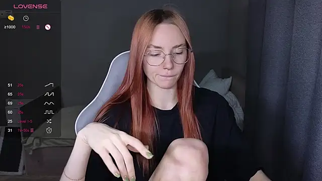 littlevildevil online show from November 2025 10:51:02 AM