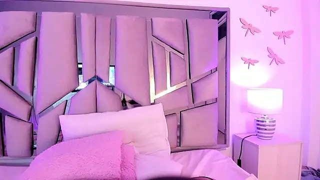  lanna jhonson  online show from January 2025 05:28:02 PM