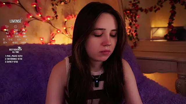 GillianDowdey online show from November 2025 02:45:01 AM