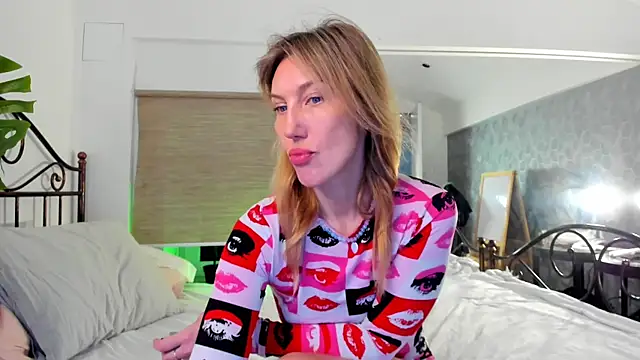 Snapshot of ElizaMayers chatting on March 2026 09:15:02 AM ElizaMayers online show from March 2026 09:15:02 AM