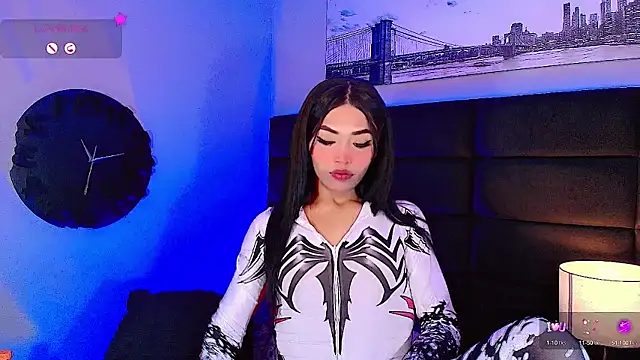 Snapshot of Valery_Sophiia chatting on February 2025 06:07:01 AM Valery Sophiia online show from February 2025 06:07:01 AM