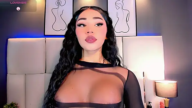 Snapshot of Valery_Sophiia chatting on December 2025 06:23:01 AM Valery Sophiia online show from December 2025 06:23:01 AM