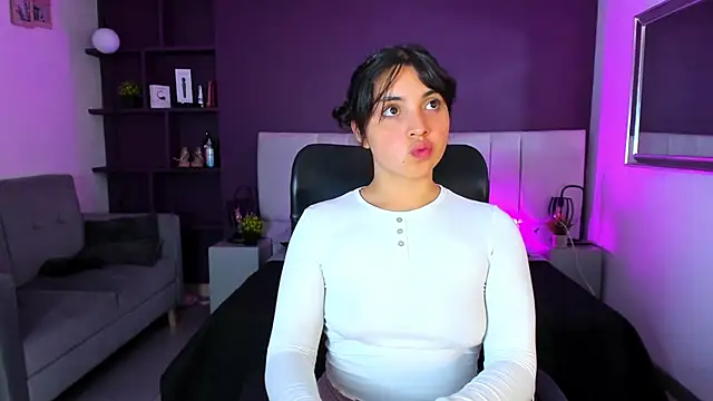 VickyBuunny online show from December 2024 02:00:01 PM