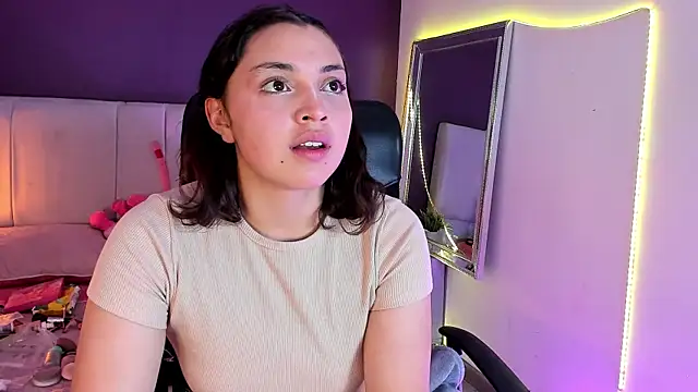 VickyBuunny online show from February 2025 05:07:02 PM