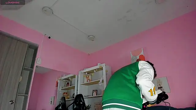 Ian Castillo  online show from December 2025 11:16:02 AM