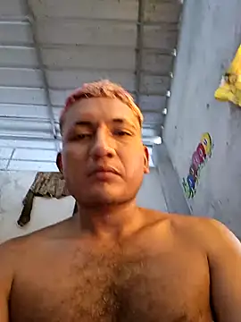 Snapshot of BingedHearts chatting on February 2026 06:12:02 PM BingedHearts online show from February 2026 06:12:02 PM