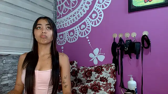 AntonellaAndNoah online show from February 2026 05:23:01 AM