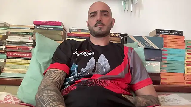 alessandromori91 online show from April 2026 03:37:02 PM