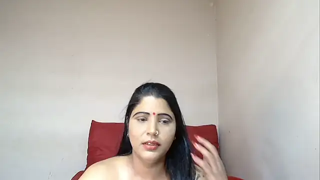 Snapshot of XIndianintimacy chatting on December 2024 06:06:01 AM XIndianintimacy online show from December 2024 06:06:01 AM